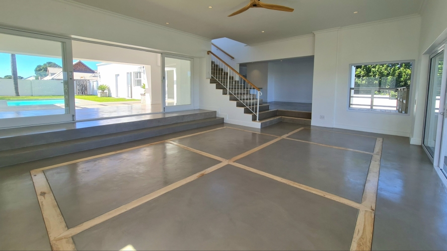 5 Bedroom Property for Sale in Cutty Sark Western Cape